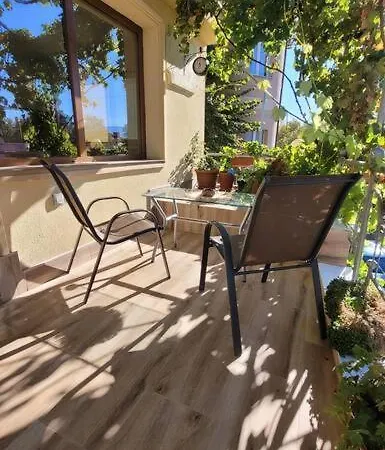 Апартамент Elegant Loft Studio Terrace *